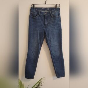 Old Navy High Rise Dark Wash Rockstar Super Skinny Jeans - Size 8 Short